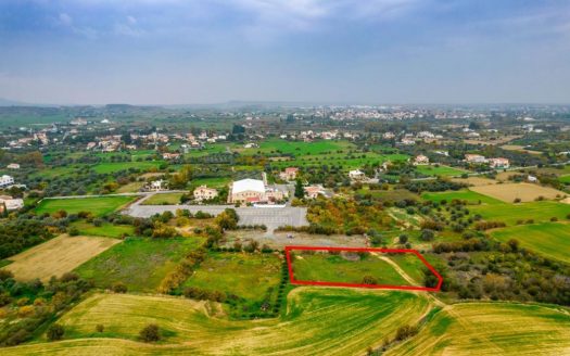 Residential field in Pera, Nicosia