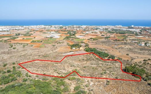 Shared agricultural field in Paralimni, Famagusta