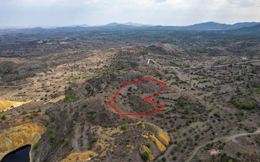 Field in Kapedes, Nicosia