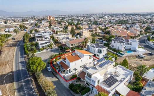Two-storey house in Archangelos, Nicosia