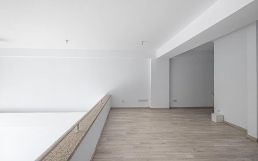 Office in Agioi Omologites, Nicosia