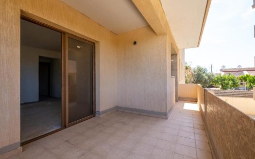 Incomplete 3 bedroom apartment in Polemidia, Limassol