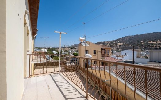 3 bedroom upper house in Agios Theodoros, Larnaca