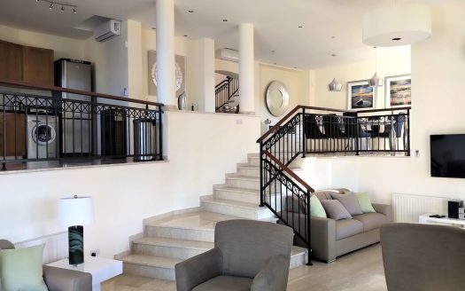 Paphos Property Luxury Four Bedroom Villa in Golf Resort