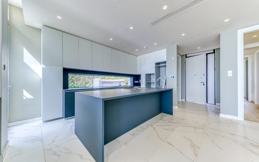 Paphos Property Five Bedroom Villa in Gated Complex