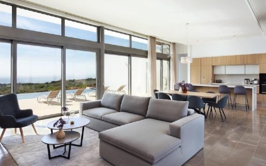 Paphos Property Luxury Four Bedroom Villa in Golf Resort